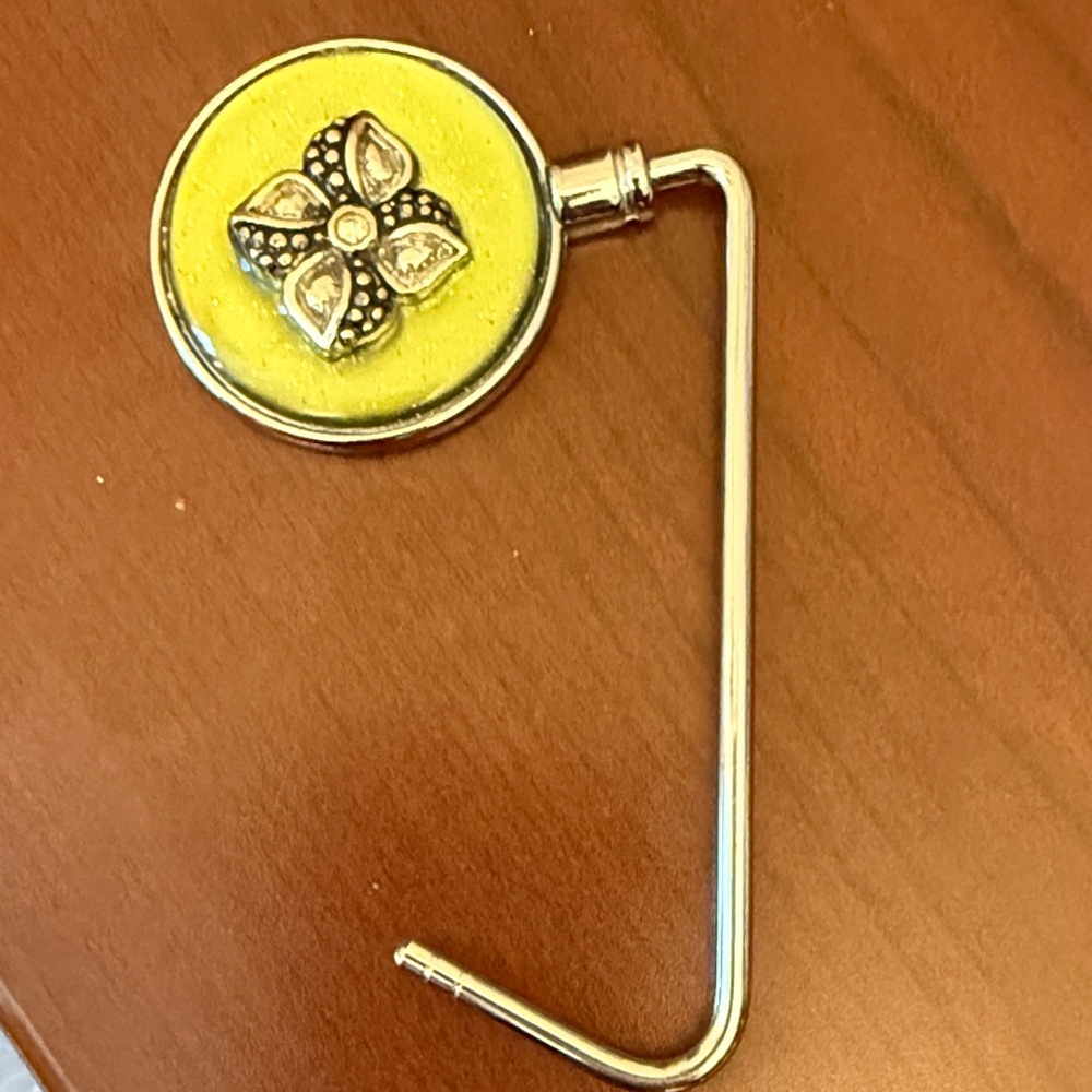 Green resin and Silver Purse Hook with Flower Design